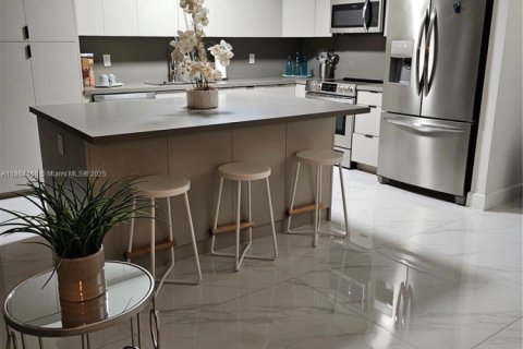 Copropriété à vendre à Miami Beach, Floride: 2 chambres, 185.25 m2 № 1957441 - photo 10