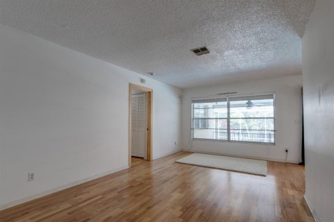 Casa en venta en Eustis, Florida, 4 dormitorios, 161.46 m2 № 1824199 - foto 20