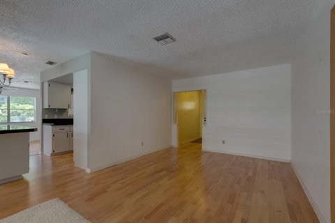 Casa en venta en Eustis, Florida, 4 dormitorios, 161.46 m2 № 1824199 - foto 19