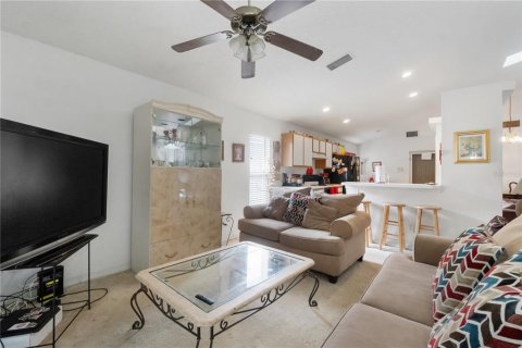 Villa ou maison à vendre à Orlando, Floride: 4 chambres, 157.84 m2 № 2157691 - photo 18
