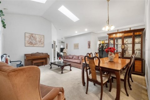 Villa ou maison à vendre à Orlando, Floride: 4 chambres, 157.84 m2 № 2157691 - photo 6