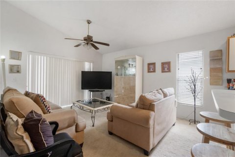 Villa ou maison à vendre à Orlando, Floride: 4 chambres, 157.84 m2 № 2157691 - photo 17