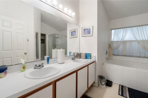 Villa ou maison à vendre à Orlando, Floride: 4 chambres, 157.84 m2 № 2157691 - photo 21