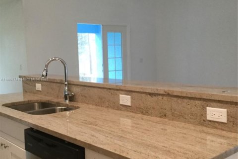 Снять в аренду виллу или дом в Виро-Бич, Флорида 3 спальни, № 1929192 - фото 5