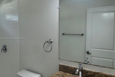 Снять в аренду виллу или дом в Виро-Бич, Флорида 3 спальни, № 1929192 - фото 28