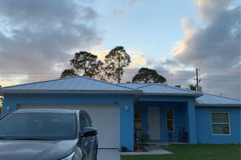 Снять в аренду виллу или дом в Виро-Бич, Флорида 3 спальни, № 1929192 - фото 2