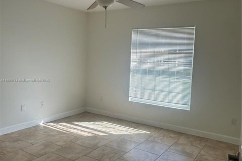 Снять в аренду виллу или дом в Виро-Бич, Флорида 3 спальни, № 1929192 - фото 29