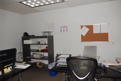 Commercial property in Sarasota, Florida 2314.29 sq.m. № 2376677 - photo 27
