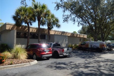 Commercial property in Sarasota, Florida 2314.29 sq.m. № 2376677 - photo 5