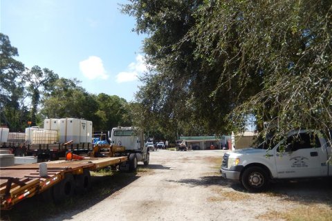 Commercial property in Sarasota, Florida 2314.29 sq.m. № 2376677 - photo 16