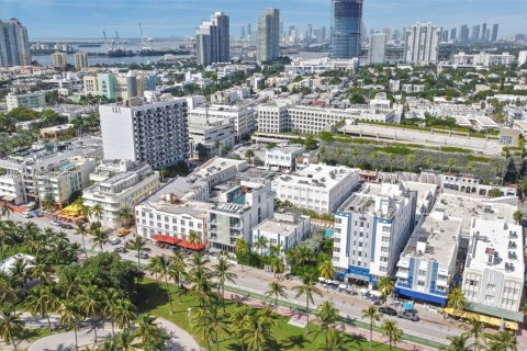 Condo in Miami Beach, Florida, 1 bedroom № 2060188 - photo 22