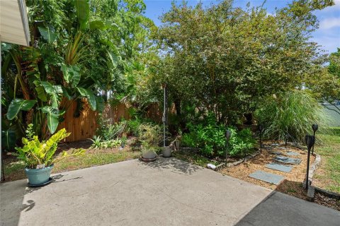 House in Palm Coast, Florida 3 bedrooms, 152.27 sq.m. № 1858216 - photo 20