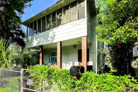 House in Jacksonville, Florida 5 bedrooms, 181.16 sq.m. № 770536 - photo 1