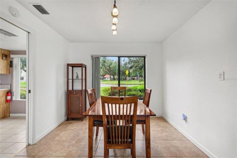 Touwnhouse à vendre à Plant City, Floride: 3 chambres, 143.26 m2 № 2398962 - photo 8