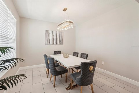Casa en venta en Bradenton, Florida, 4 dormitorios, 307.88 m2 № 1634533 - foto 4