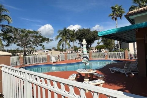Copropriété à louer à Homestead, Floride: 2 chambres, 75.72 m2 № 2155031 - photo 25