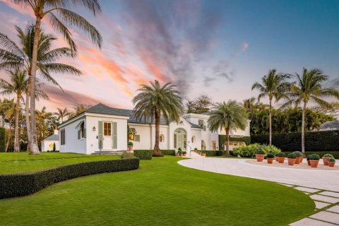 House in Palm Beach, Florida 3 bedrooms, 786.23 sq.m. № 2187300
