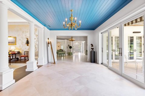 House in Palm Beach, Florida 3 bedrooms, 786.23 sq.m. № 2187300 - photo 20