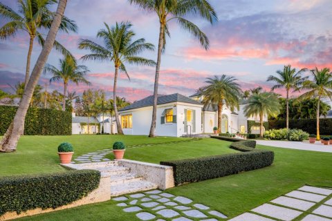 House in Palm Beach, Florida 3 bedrooms, 786.23 sq.m. № 2187300 - photo 3