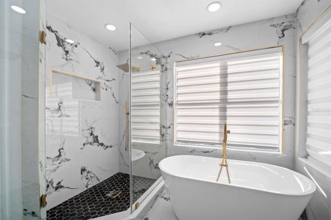 Villa ou maison à vendre à Valrico, Floride: 5 chambres, 260.87 m2 № 2429077 - photo 10