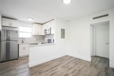 Appartement à louer à Miami, Floride: 1 chambre, 46.92 m2 № 1991263 - photo 3