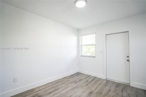 Appartement à louer à Miami, Floride: 1 chambre, 46.92 m2 № 1991263 - photo 4