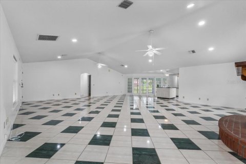 Villa ou maison à vendre à Orlando, Floride: 4 chambres, 321.44 m2 № 1888460 - photo 17
