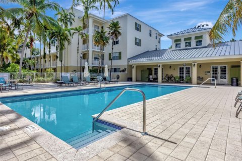 Condo in Pinecrest, Florida, 4 bedrooms  № 2010176 - photo 28