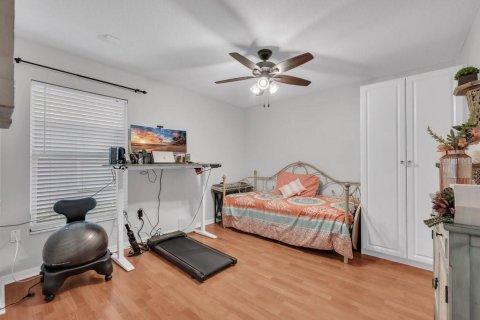 House in Brandon, Florida 3 bedrooms, 157.93 sq.m. № 2287793 - photo 22