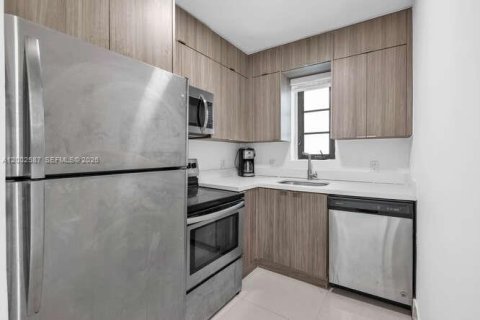 Снять в аренду квартиру в Майами-Бич, Флорида 2 спальни, 100.33м2, № 2067896 - фото 9