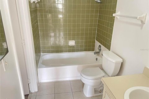 Condominio en alquiler en Orlando, Florida, 2 dormitorios, 92.53 m2 № 2094333 - foto 9