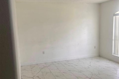 House in Kissimmee, Florida 4 bedrooms, 185.8 sq.m. № 2232129 - photo 6