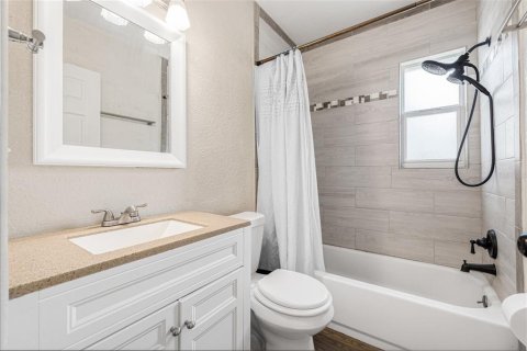 Casa en alquiler en Saint Petersburg, Florida, 3 dormitorios, 140.65 m2 № 1657180 - foto 17