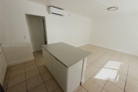 Appartement à louer à North Miami Beach, Floride: 1 chambre, 74.32 m2 № 2045890 - photo 5