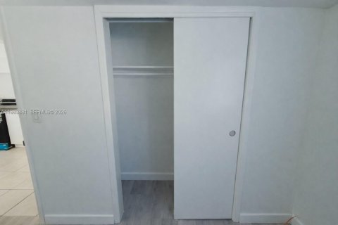 Appartement à louer à North Miami Beach, Floride: 1 chambre, 74.32 m2 № 2045890 - photo 8