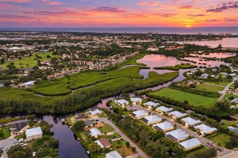 Casa en Nokomis, Florida 2 dormitorios, 181.35 m2 № 2361268