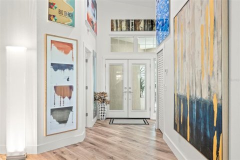 Townhouse in Saint Petersburg, Florida 4 bedrooms, 193.7 sq.m. № 1757114 - photo 4