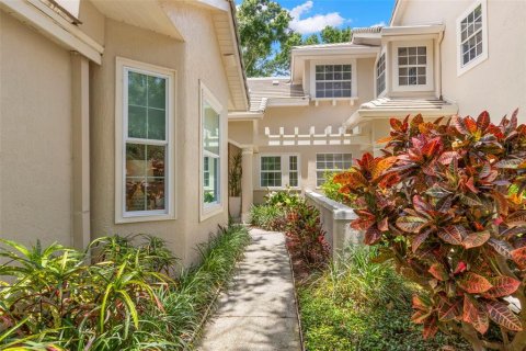Townhouse in Saint Petersburg, Florida 4 bedrooms, 193.7 sq.m. № 1757114 - photo 2