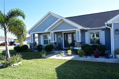 House in Lake Alfred, Florida 4 bedrooms, 174.93 sq.m. № 2206070