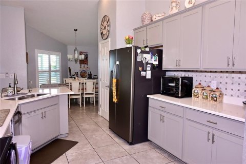 Villa ou maison à vendre à Lake Alfred, Floride: 4 chambres, 174.93 m2 № 2206070 - photo 6