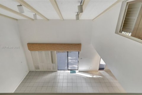 Adosado en alquiler en Hollywood, Florida, 3 dormitorios, 218.32 m2 № 1993871 - foto 7