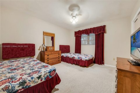 Terreno en venta en Miami, Florida № 1874854 - foto 22