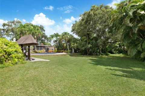 Terreno en venta en Miami, Florida № 1874854 - foto 13