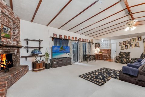 Terreno en venta en Miami, Florida № 1874854 - foto 15