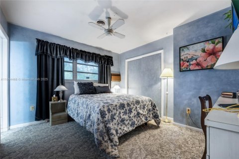 Terreno en venta en Miami, Florida № 1874854 - foto 23
