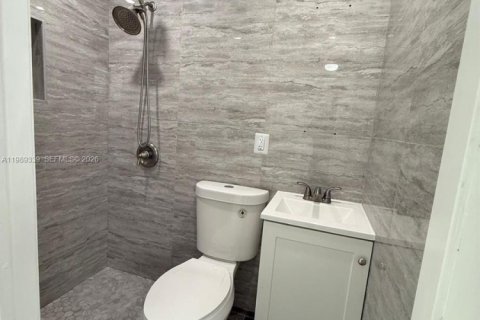 Immobilier commercial à vendre à Miami, Floride: 198.07 m2 № 2051836 - photo 7