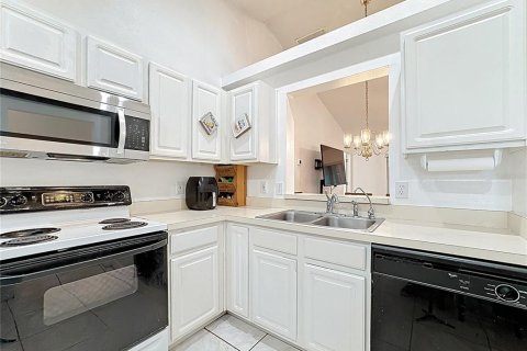 Купить виллу или дом в Орландо, Флорида 7 комнат, 161.65м2, № 1885653 - фото 3