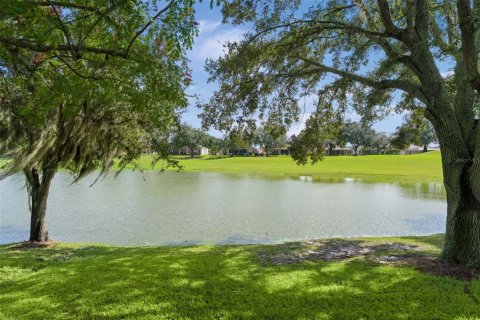 Villa ou maison à vendre à The Villages, Floride: 3 chambres, 186.18 m2 № 2413404 - photo 12