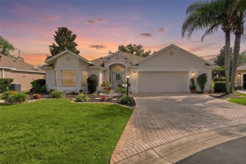 Villa ou maison à vendre à The Villages, Floride: 3 chambres, 186.18 m2 № 2413404 - photo 2