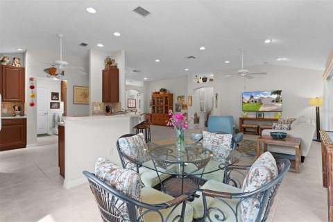 Villa ou maison à vendre à The Villages, Floride: 3 chambres, 186.18 m2 № 2413404 - photo 19